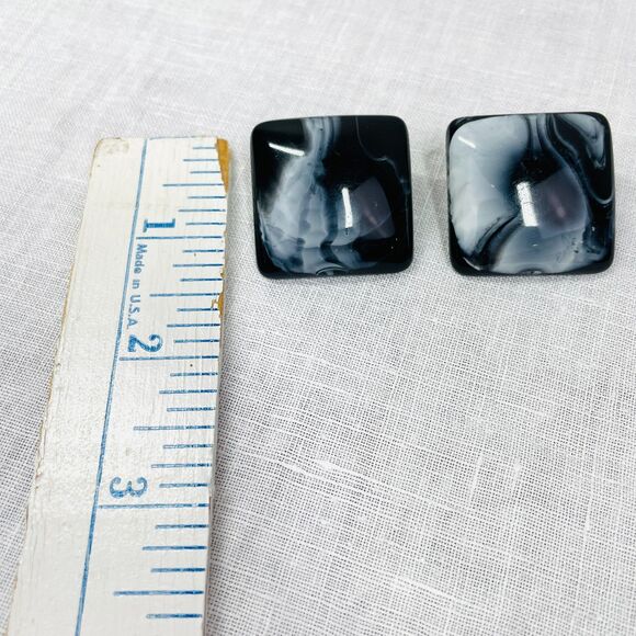 Vintage 80s Earrings Clip On Earrings Black White Marbled Vintage Modern Chunky - Picture 5 of 6